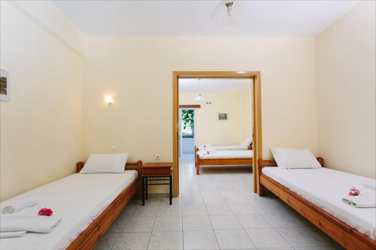 Hotel Loula Rooms And Apartments カメナブルナ エクステリア 写真