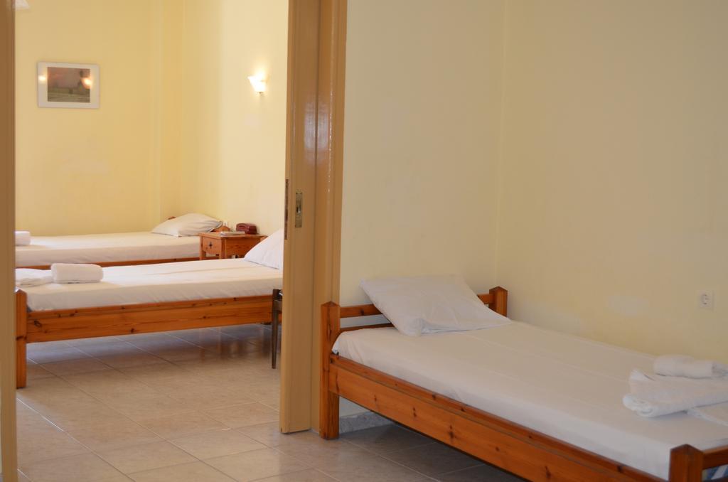 Hotel Loula Rooms And Apartments カメナブルナ 部屋 写真